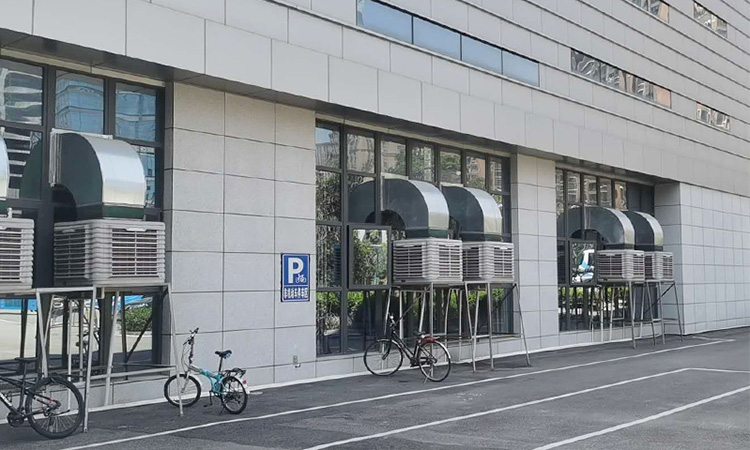 体育館、展示ホール、図書館の換気と冷房